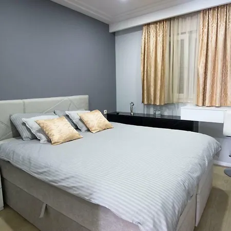 Deluxe Nana Apartmán *